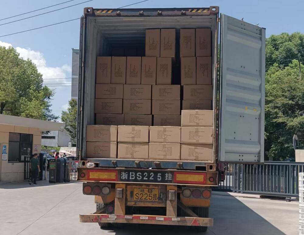 water bottles shipping